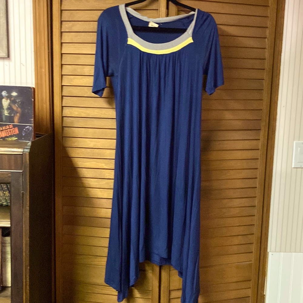 Ella Moss size medium asymmetrical stretchy dress